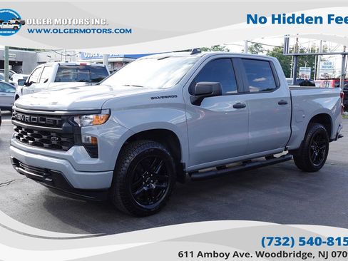Used 2024 Chevrolet Silverado 1500 Custom w/ LPO, Dark Essentials Package AWD/4WD image 1