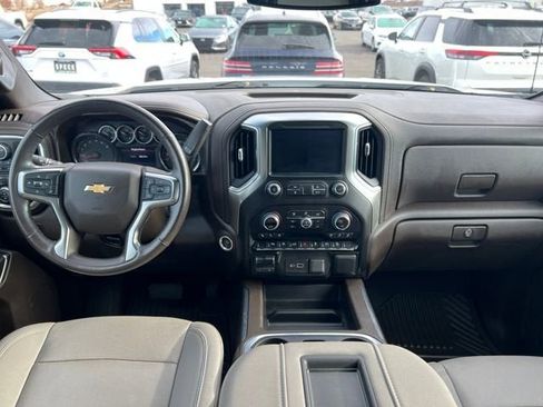 Used 2021 Chevrolet Silverado 1500 LTZ w/ Z71 Off-Road Package image 9