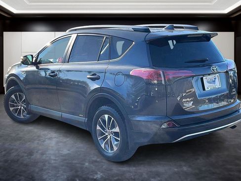 Used 2017 Toyota RAV4 XLE image 12