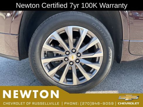 Used 2023 Chevrolet Traverse Premier AWD/4WD image 57