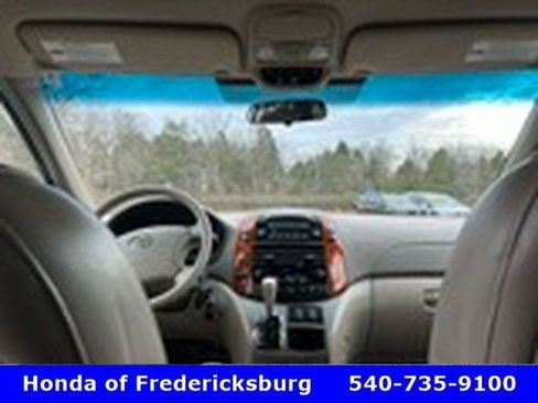 Used 2007 Toyota Sienna XLE image 41