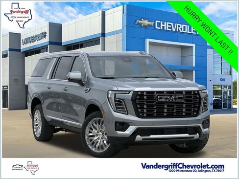 Certified 2025 GMC Yukon XL Denali AWD/4WD image 1