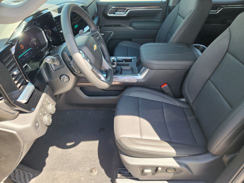 New 2026 Chevrolet Silverado 1500 LTZ w/ Z71 Off-Road Package AWD/4WD image 10