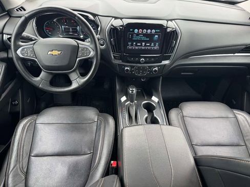 Used 2018 Chevrolet Traverse Premier image 19