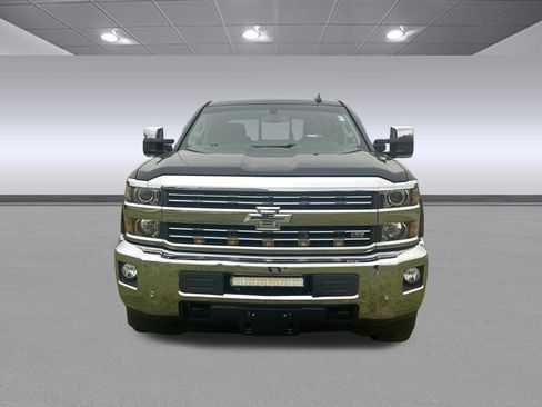Used 2015 Chevrolet Silverado 2500 LTZ w/ LTZ Plus Package image 8