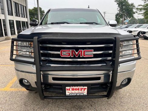 Used 2013 GMC Sierra 1500 SLT w/ SLT Convenience Package AWD/4WD image 2