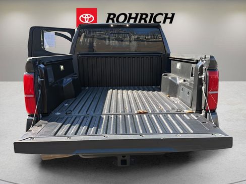 Used 2024 Toyota Tacoma TRD Sport w/ TRD Sport Upgrade Package image 16