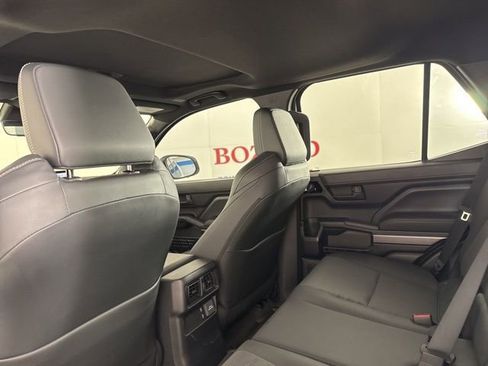 Used 2025 Toyota 4Runner TRD Off-Road Premium image 14