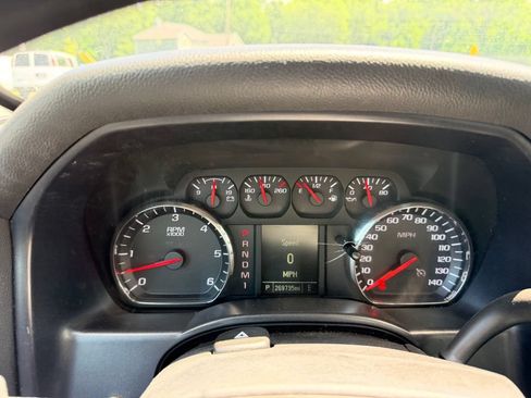 Used 2015 Chevrolet Silverado 3500 W/T RWD image 17