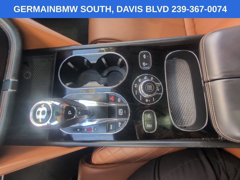 Used 2017 Bentley Bentayga AWD/4WD image 34