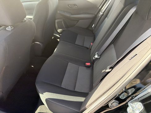 Used 2024 Nissan Sentra SV FWD image 29