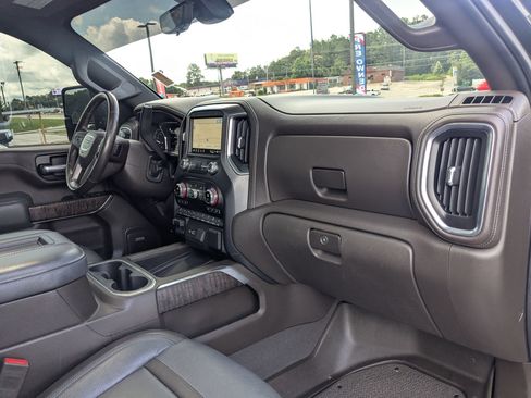 Used 2021 GMC Sierra 2500 Denali w/ Denali Black Diamond Edition AWD/4WD image 30
