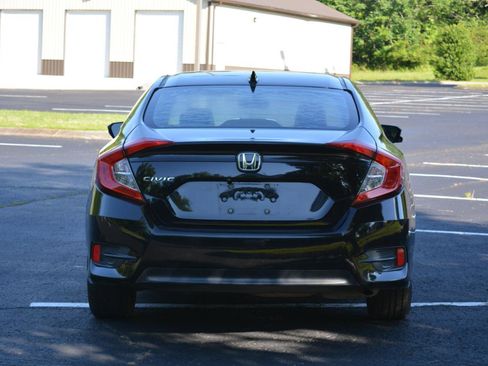 Used 2017 Honda Civic EX image 6