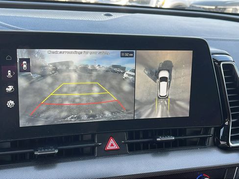 Used 2023 Kia Sportage SX image 18