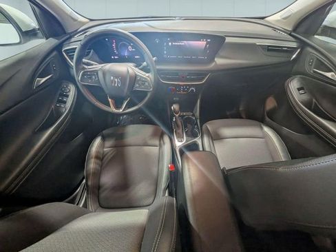 Certified 2025 Buick Encore GX Preferred FWD image 27