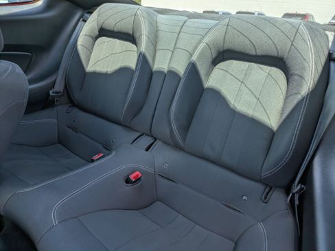 Used 2019 Ford Mustang GT RWD image 19