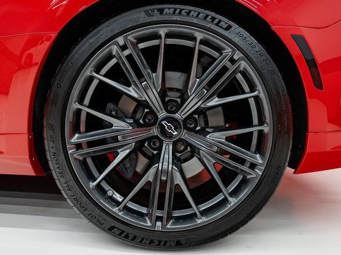 Used 2018 Chevrolet Camaro SS RWD image 37