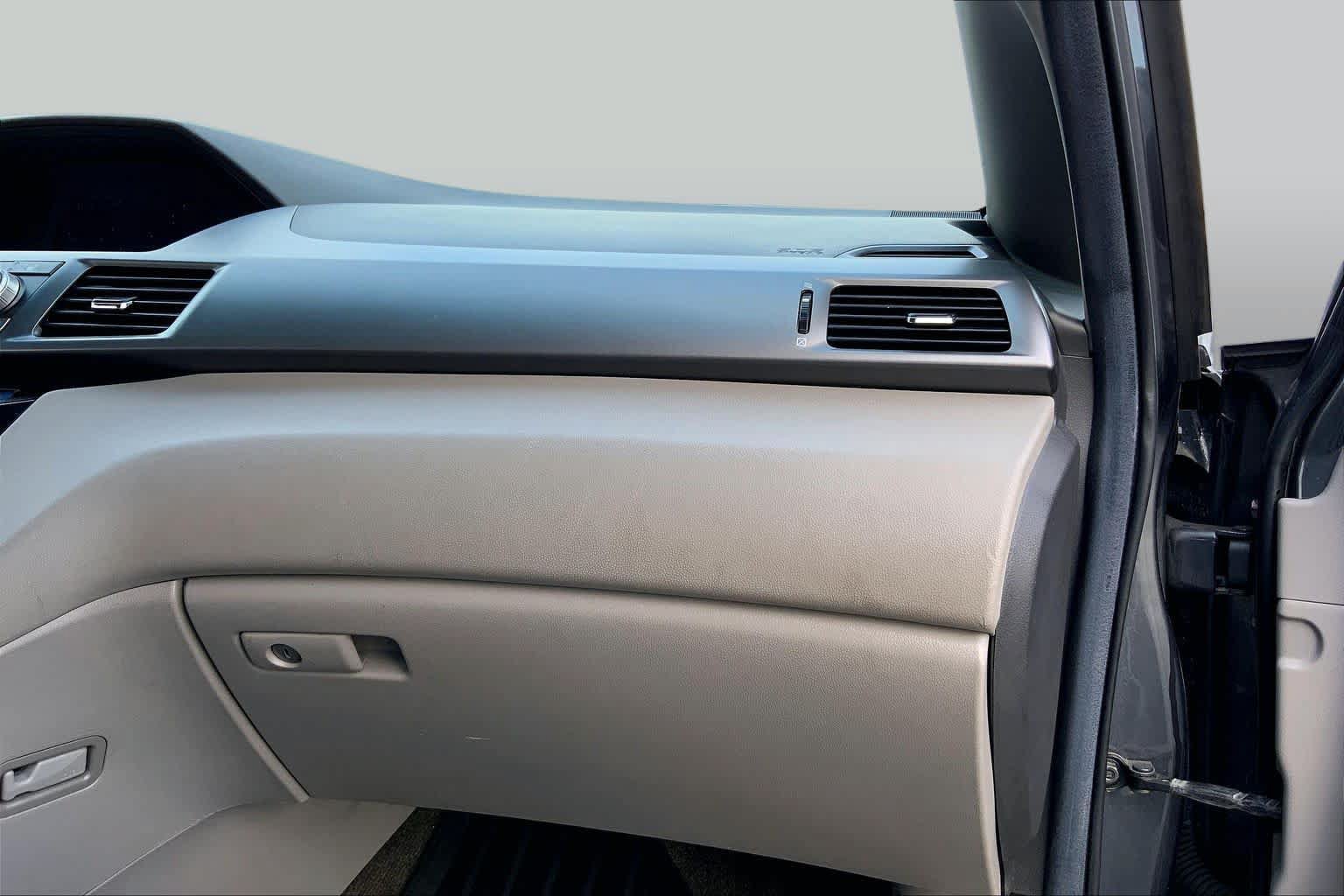 Used 2013 Honda Odyssey EX-L image 18