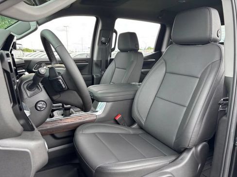 New 2026 GMC Sierra 1500 SLT w/ SLT Premium Package AWD/4WD image 17