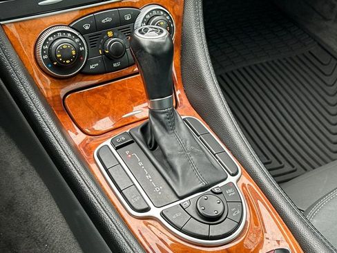 Used 2005 Mercedes-Benz SL 500 image 21