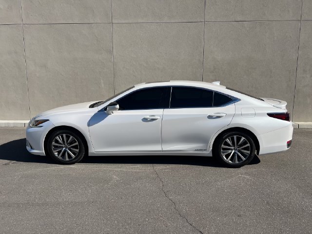 Used 2020 Lexus ES 300h w/ Premium Package FWD image 4