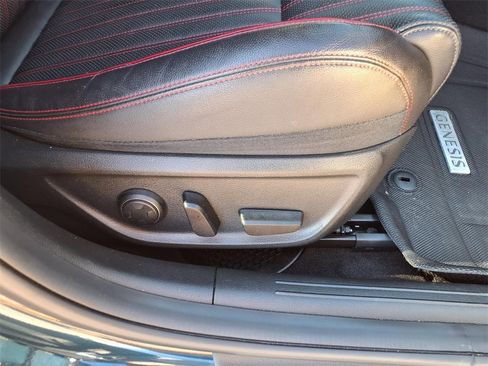 Used 2022 Genesis G70 3.3T w/ Sport Advanced Package image 13