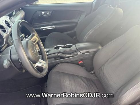 Used 2015 Ford Mustang Coupe RWD image 14