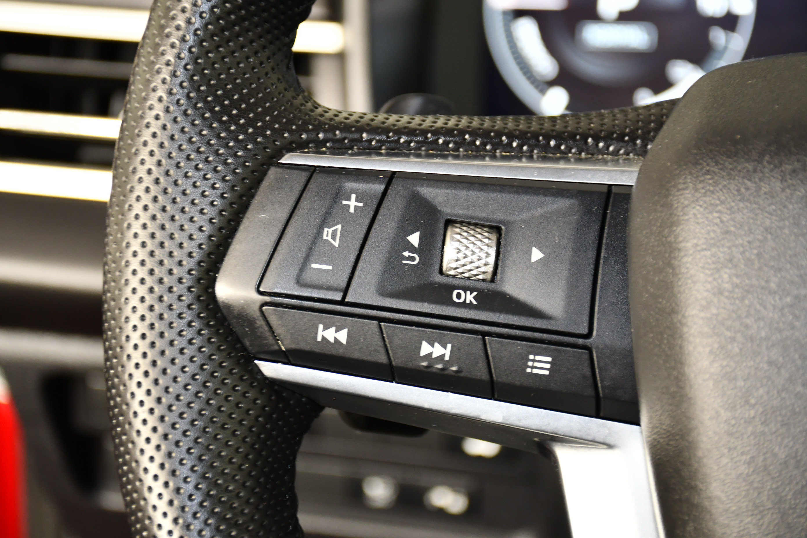Used 2025 Mitsubishi Outlander SE AWD/4WD image 20