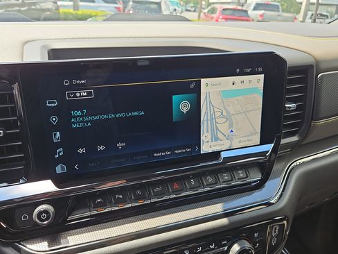 Used 2023 Chevrolet Silverado 1500 ZR2 w/ Technology Package image 19