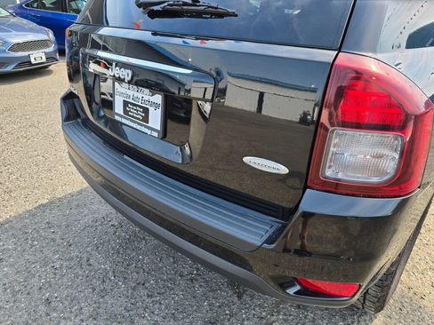Used 2016 Jeep Compass Latitude AWD/4WD image 15