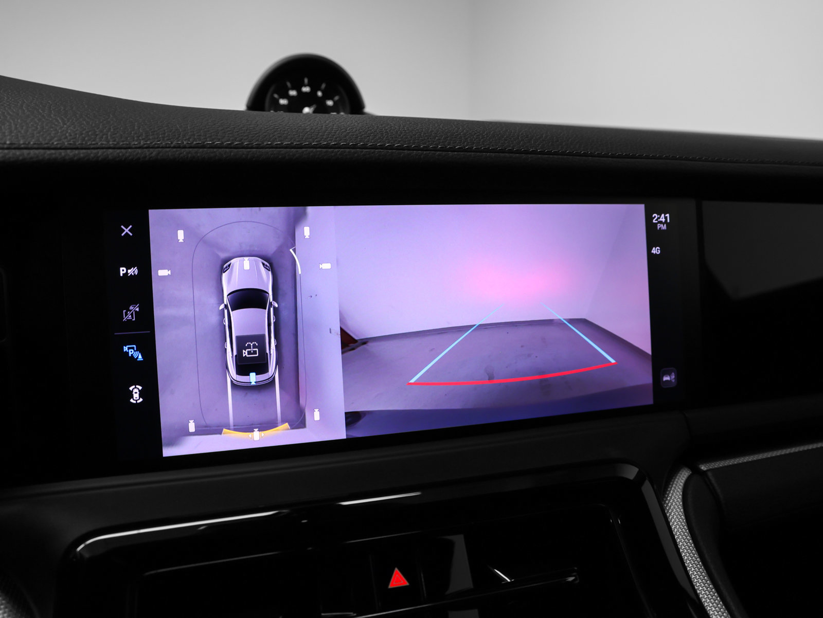 Certified 2025 Porsche Panamera 4 AWD/4WD image 36