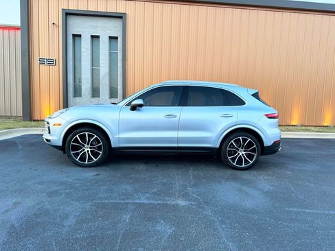Used 2019 Porsche Cayenne AWD/4WD image 15