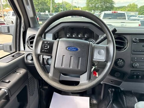 Used 2015 Ford F250 XL w/ Power Equipment Group AWD/4WD image 29