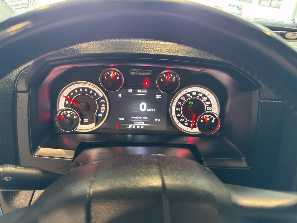 Used 2018 RAM 1500 Sport w/ Hydro Blue Sport Package AWD/4WD image 29