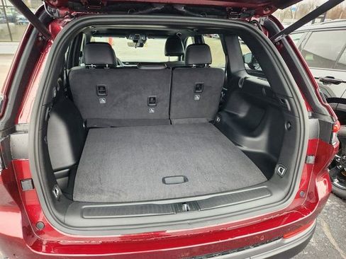 New 2026 Jeep Grand Cherokee Laredo image 6