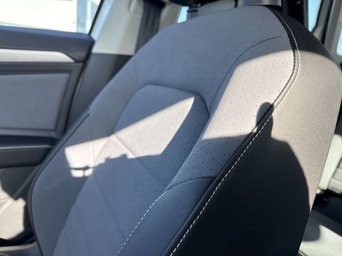 New 2026 Volkswagen Jetta SE FWD image 38