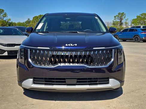 New 2026 Kia Carnival FWD image 3