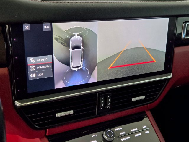 Used 2020 Porsche Cayenne Turbo AWD/4WD image 26