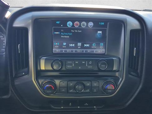 Used 2018 Chevrolet Silverado 1500 LT w/ Texas Edition image 11