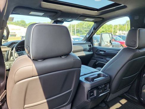 Used 2026 GMC Sierra 2500 AT4X AWD/4WD image 25