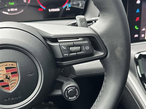 New 2026 Porsche Panamera 4 E-Hybrid image 23