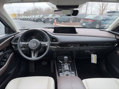 Used 2025 MAZDA CX-30 2.5 Turbo w/ Premium Package image 11