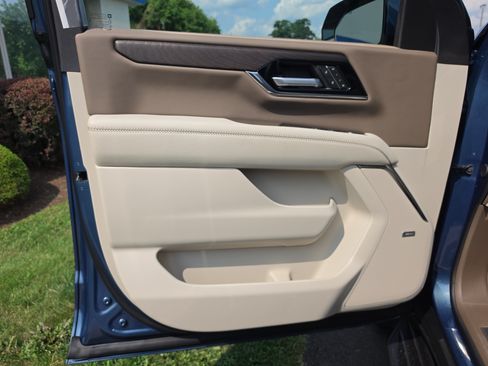 New 2026 GMC Yukon Denali w/ Advanced Technology Package AWD/4WD image 19
