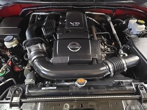 Used 2019 Nissan Frontier SL image 13