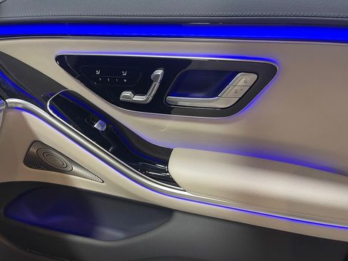 Certified 2022 Mercedes-Benz S 500 4MATIC w/ AMG Line Package image 27