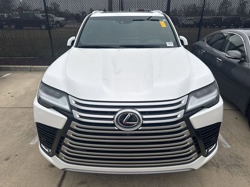 Used 2024 Lexus LX 600 4WD w/ Interior Upgrade Package image 3