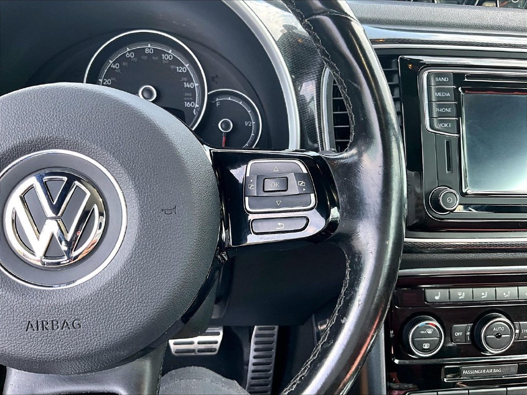 Used 2017 Volkswagen Beetle R-Line SEL FWD image 19