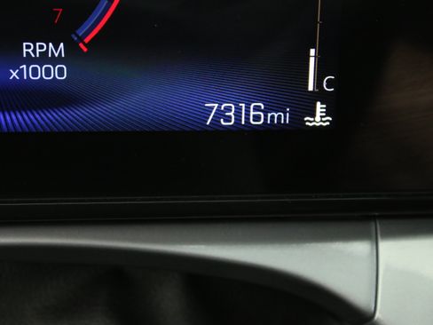 Certified 2025 Chevrolet Trax LT w/ Driver Confidence Package FWD image 18