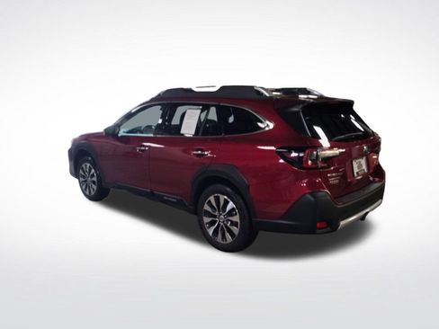 Certified 2024 Subaru Outback Touring AWD/4WD image 4