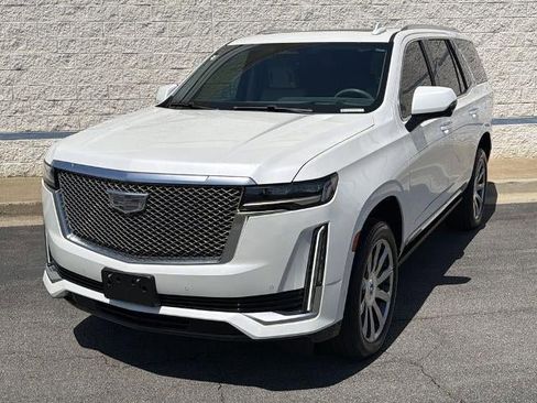 Used 2022 Cadillac Escalade Premium Luxury Platinum AWD/4WD image 3